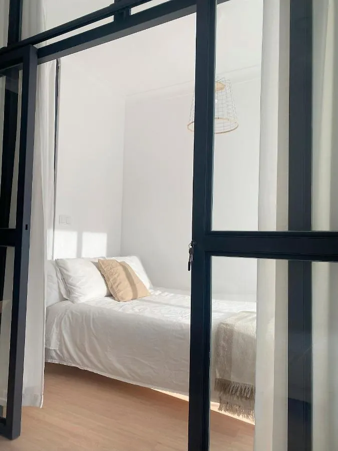 Lisbon, Renovated T2 Apartment Portas De Benfica Amadora 0*,